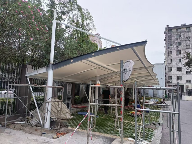 锡山区厂区仓储推拉雨棚哪家靠谱？可伸缩推拉棚生产安装公司-1